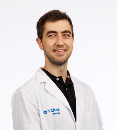 Dr. Riudor Guri, Albert