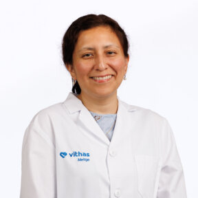 Dra. Roxana Huayllani Peralta Dra. Roxana Huayllani Peralta