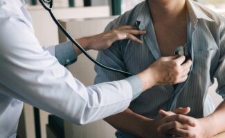 Profesionales de Vithas recuerdan que el autocuidado es esencial para prevenir complicaciones y pedir ayuda a tiempo Profesionales de Vithas recuerdan que el autocuidado es esencial para prevenir complicaciones y pedir ayuda a tiempo