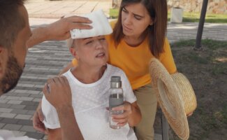 El calor extremo aumenta el riesgo de infartos, arritmias y agravamiento de la insuficiencia cardiaca durante los meses de verano