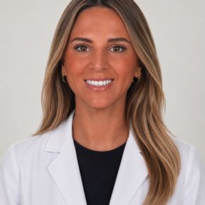 Dra. Claudia Cores Quirós