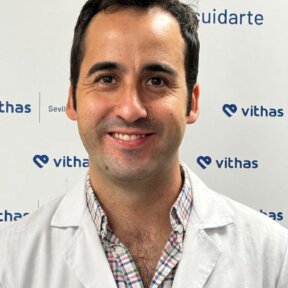 PABLO QUIROS AP El Dr. Quirós Rivero es especialista en Aparato Digestivo en el Hospital Vithas Sevilla.