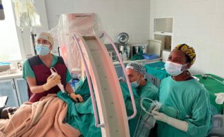 Vithas y Surg for All llevan atención urológica especializada a decenas de pacientes sin recursos en África Vithas y Surg for All llevan atención urológica especializada a decenas de pacientes sin recursos en África
