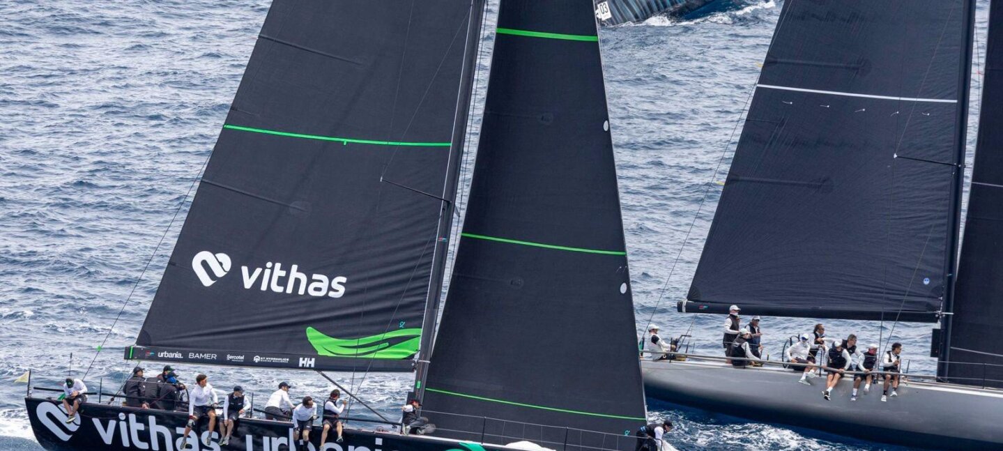 El “Vithas Urbania” compite en la 44ª Copa del Rey Mapfre en Palma y busca reeditar los éxitos logrados en el Circuito Mediterráneo de Vela El “Vithas Urbania” compite en la 44ª Copa del Rey Mapfre en Palma y busca reeditar los éxitos logrados en el Circuito Mediterráneo de Vela