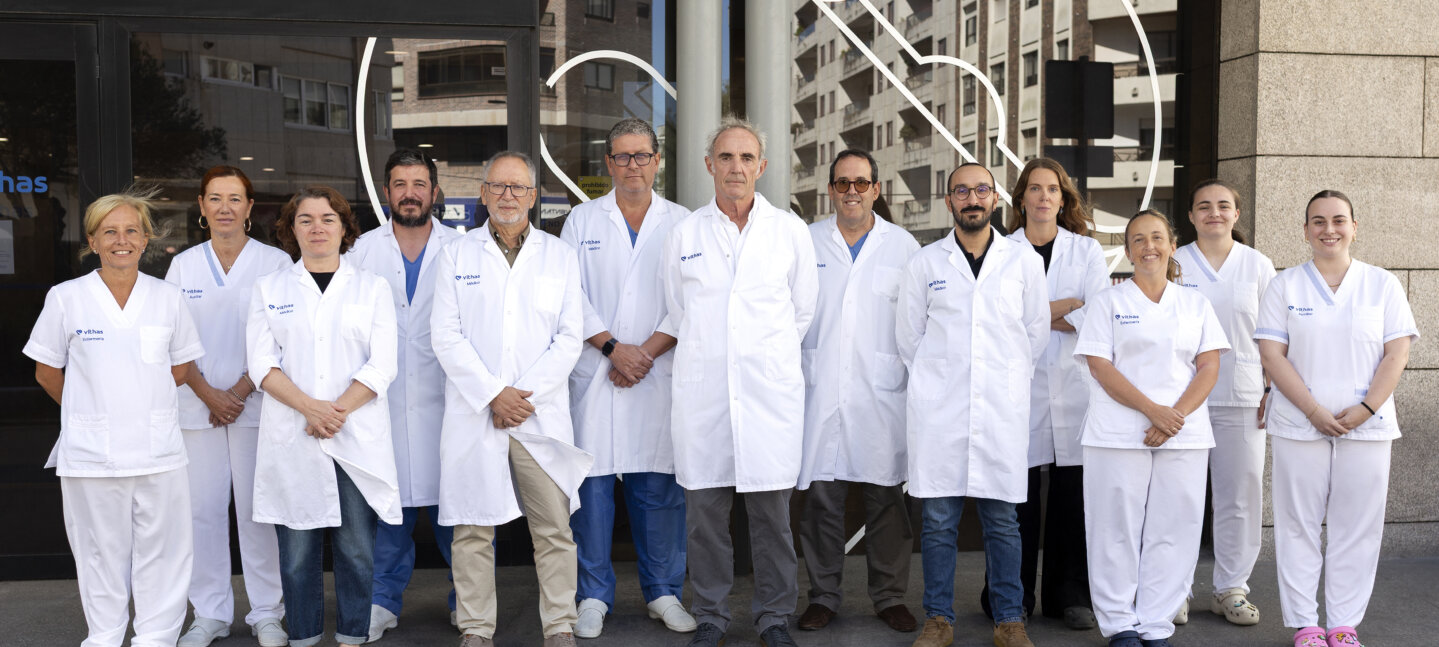 Equipo de la Unidad de Cirugía Ortopédica y Traumatología de Vithas Vigo Equipo de la Unidad de Cirugía Ortopédica y Traumatología de Vithas Vigo