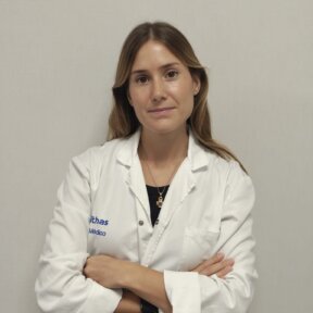 FERNANDEZ ARIAS HEMATOLOGIA (2) La Dra. Clara Fernández-Arias Cerezo es especialista en Hematología y Hemoterapia en el Hospital Vithas Sevilla.