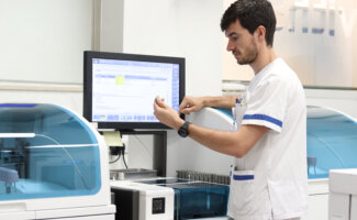 Javier Garralda, farmacéutico especialista en análisis clínicos y asesoramiento genético en Vithas Madrid La Milagrosa Javier Garralda, farmacéutico especialista en análisis clínicos y asesoramiento genético en Vithas Madrid La Milagrosa
