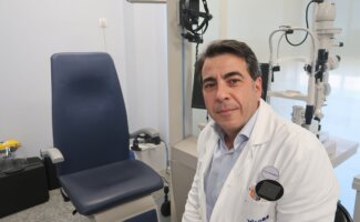 Dr José Luis Siguero, especialista en Oftalmología de Vithas Sevilla El Dr. José Luis Siguero, especialista en Oftalmología de Vithas Sevilla, explica cuándo revisar la vista a los niños y cómo prevenir la miopía infantil.