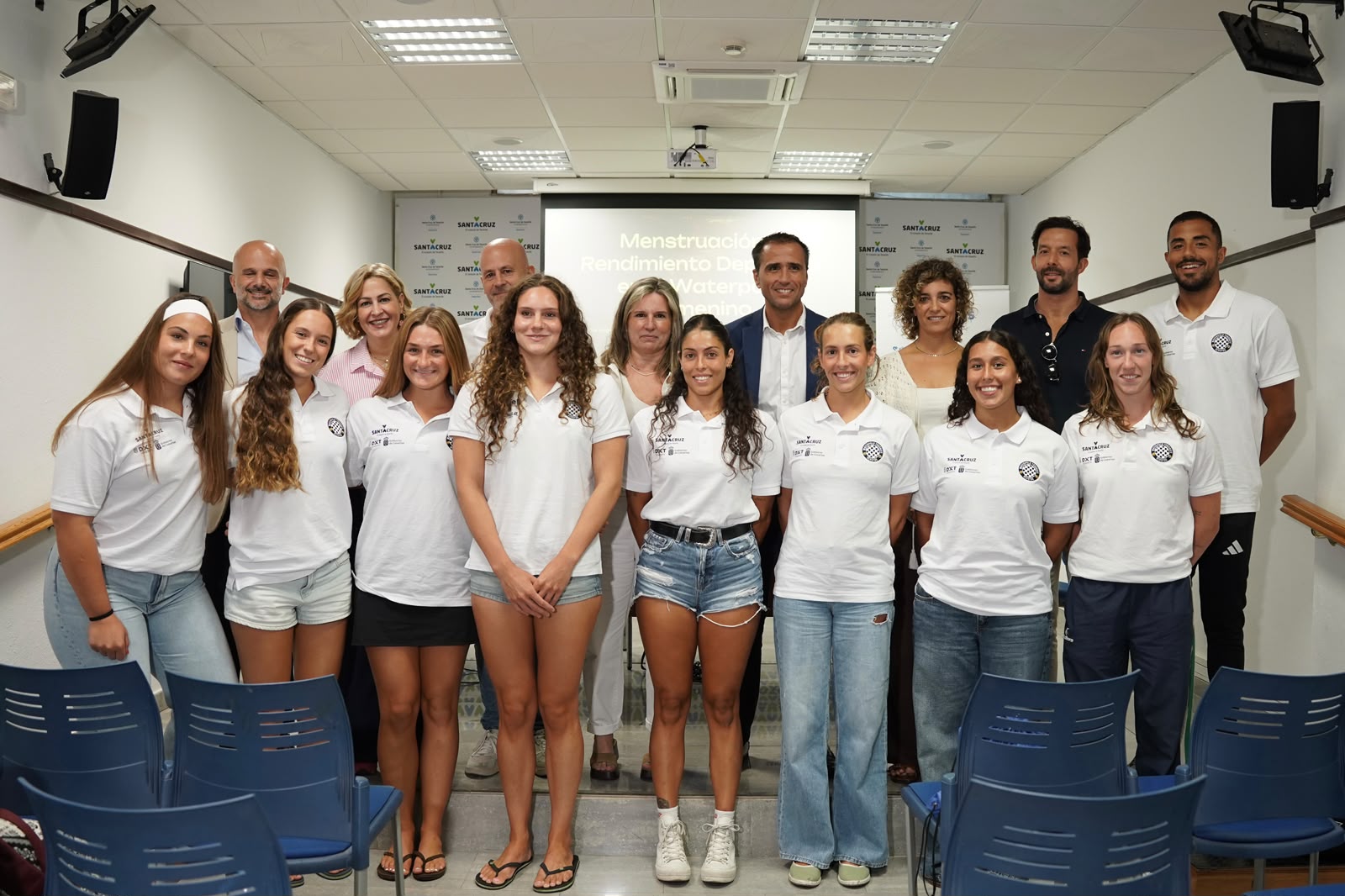 El Gobierno de Canarias y Vithas organizan una formación para derribar mitos y tabúes sobre menstruación y rendimiento deportivo