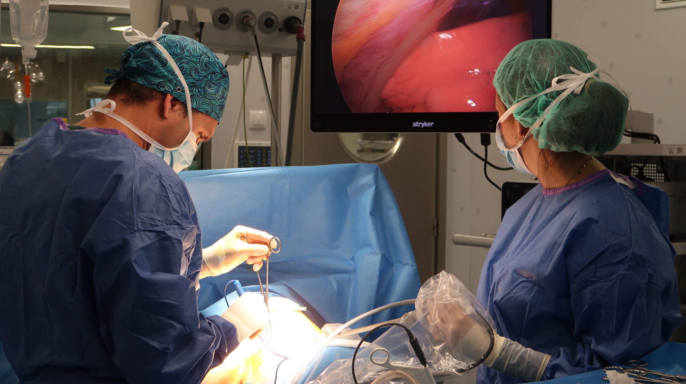 Vithas Sevilla apuesta por la cirugía mínimamente invasiva VATS ante el cáncer de pulmón, una técnica para operarse sin separar las costillas