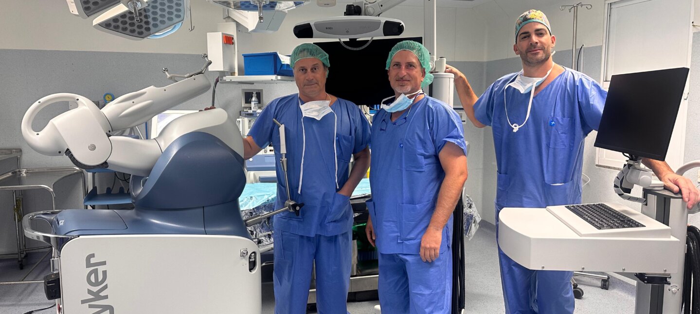 La cirugía robótica llega al Hospital Universitario Vithas Las Palmas  